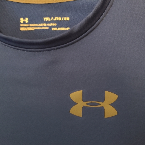 Under Armour - Picture 2 of 4